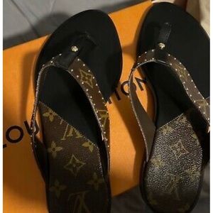 SOLD OUT LOUIS VUITTON SUNNY THONG SANDAL